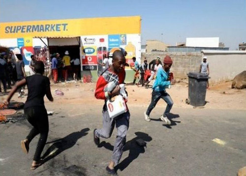 Pillage d'un magasin nigérian en Afrique du Sud